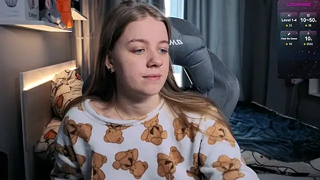 Snapshot of candy_maggie chatting on February 25, 2025, 1:17 pm candy maggie online show from February 25, 2025, 1:17 pm