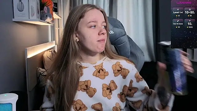 Snapshot of candy_maggie chatting on March 11, 2025, 9:34 am candy maggie online show from March 11, 2025, 9:34 am