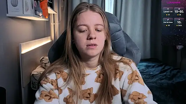 Snapshot of candy_maggie chatting on March 18, 2025, 9:42 am candy maggie online show from March 18, 2025, 9:42 am