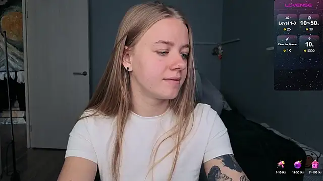 Snapshot of candy_maggie chatting on September 12, 2025, 7:41 am candy maggie online show from September 12, 2025, 7:41 am