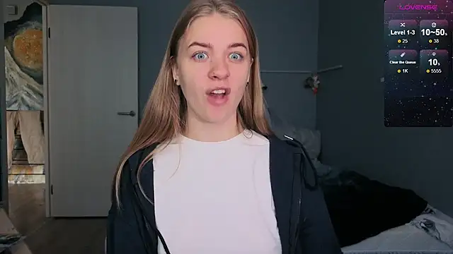 Snapshot of candy_maggie chatting on September 17, 2025, 8:16 am candy maggie online show from September 17, 2025, 8:16 am