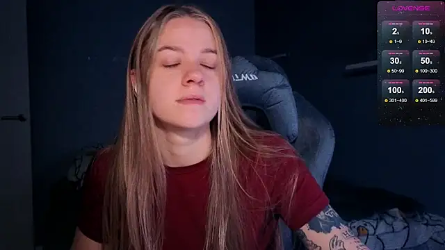 Snapshot of candy_maggie chatting on October 4, 2025, 5:33 pm candy maggie online show from October 4, 2025, 5:33 pm