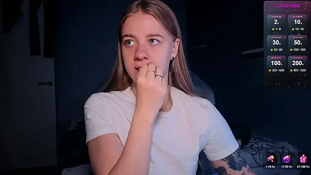 Snapshot of candy_maggie chatting on October 6, 2025, 6:27 pm candy maggie online show from October 6, 2025, 6:27 pm