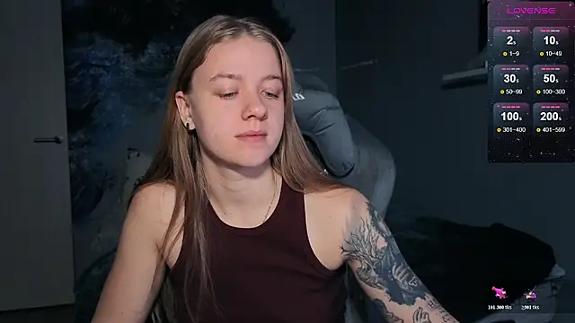 Snapshot of candy_maggie chatting on November 27, 2025, 6:21 pm candy maggie online show from November 27, 2025, 6:21 pm