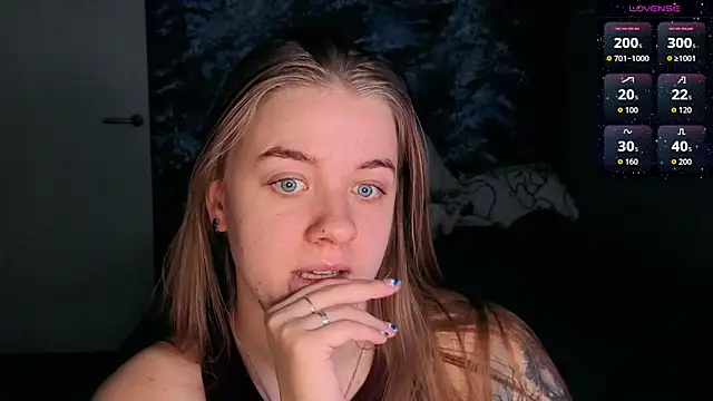 Snapshot of candy_maggie chatting on February 4, 2026, 1:28 pm candy maggie online show from February 4, 2026, 1:28 pm