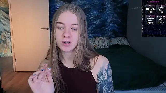 Snapshot of candy_maggie chatting on February 5, 2026, 9:47 am candy maggie online show from February 5, 2026, 9:47 am