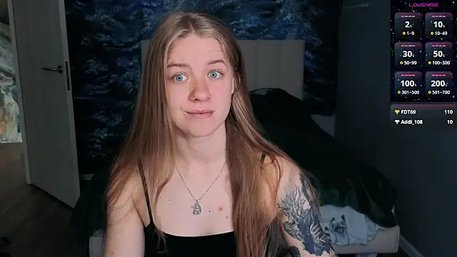 Snapshot of candy_maggie chatting on June 22, 2026, 9:50 am candy maggie online show from June 22, 2026, 9:50 am