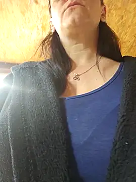 KristenVega online show from October 21, 2025, 7:53 am