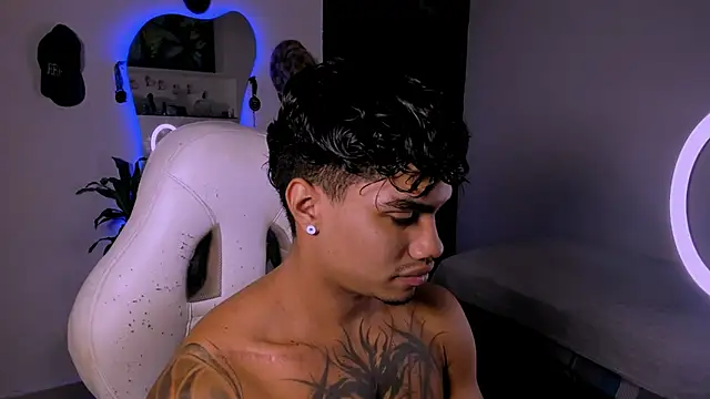 Young laroi online show from February 2, 2025, 9:56 pm