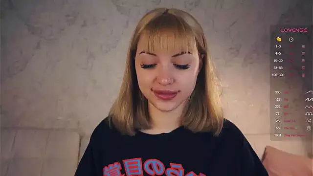 KateDolphin online show from March 17, 2025, 5:49 pm