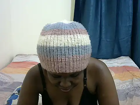 Kariselle- online show from March 10, 2025, 6:01 pm