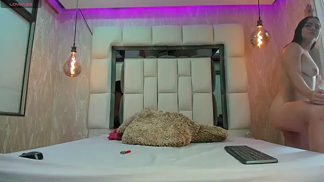 summer lee  online show from February 28, 2025, 6:09 pm