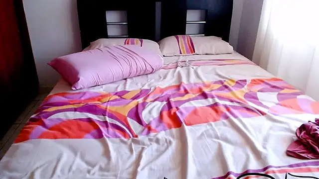 emely sexx20 online show from March 15, 2025, 6:32 pm