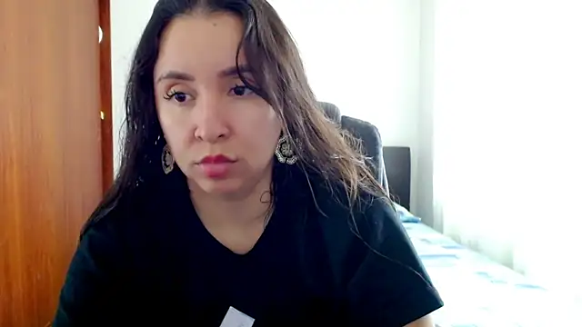 emely sexx20 online show from September 8, 2025, 4:17 pm