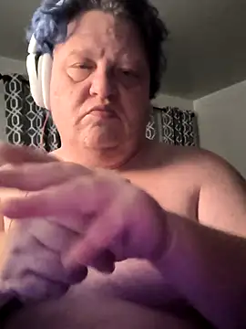 jrsexy83 online show from January 18, 2026, 10:41 am