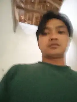Snapshot of jojokom99 chatting on July 3, 2026, 8:43 am jojokom99 online show from July 3, 2026, 8:43 am