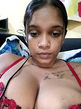 Indianqueen03 online show from February 15, 2026, 9:22 pm