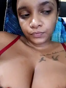 Indianqueen03 online show from March 10, 2026, 9:53 pm