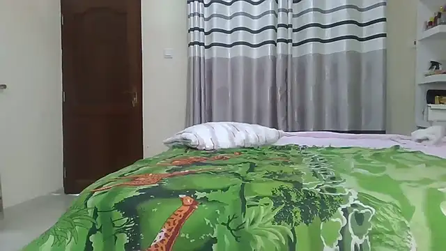 Fine assie online show from March 11, 2026, 3:07 pm