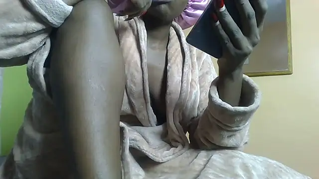 Fine assie online show from April 17, 2026, 7:28 pm