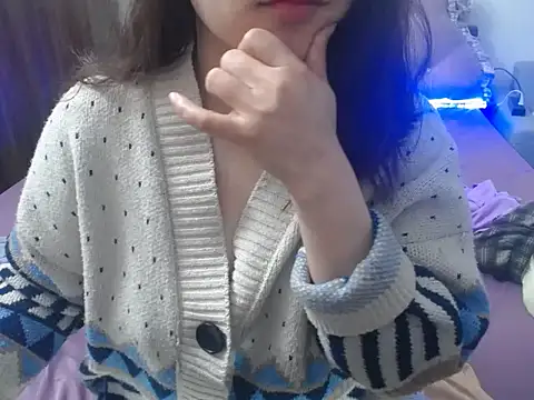 Mochi Soft online show from February 9, 2025, 5:29 am