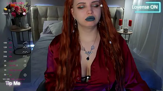 Miss Maya Mils online show from March 18, 2025, 4:04 am