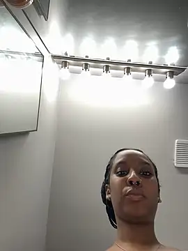 Your Paris online show from February 17, 2025, 1:15 am