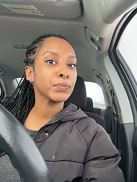 Your Paris online show from February 21, 2025, 5:09 pm