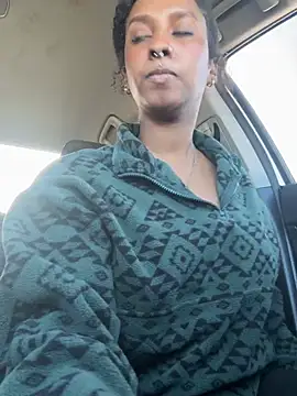 Your Paris online show from March 22, 2025, 7:09 pm