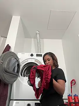 Your Paris online show from October 25, 2025, 6:13 pm