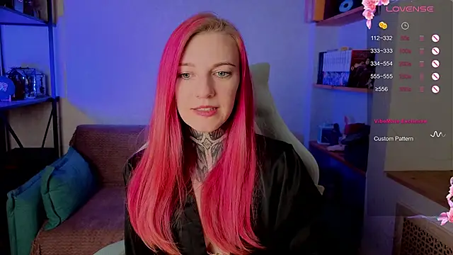 Roxy      online show from September 28, 2025, 8:47 pm