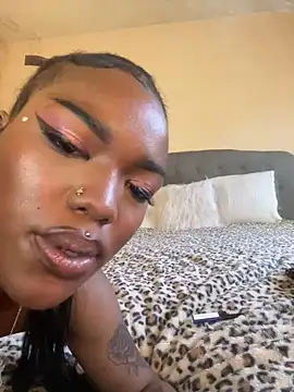 Snapshot of magicalc00ch chatting on December 29, 2024, 9:30 pm magicalc00ch online show from December 29, 2024, 9:30 pm