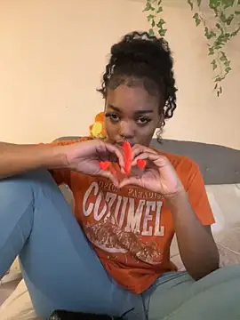 Snapshot of magicalc00ch chatting on February 12, 2025, 11:41 pm magicalc00ch online show from February 12, 2025, 11:41 pm