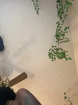 Snapshot of magicalc00ch chatting on March 9, 2025, 10:41 pm magicalc00ch online show from March 9, 2025, 10:41 pm