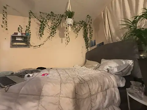 Snapshot of magicalc00ch chatting on November 2, 2025, 7:00 am magicalc00ch online show from November 2, 2025, 7:00 am