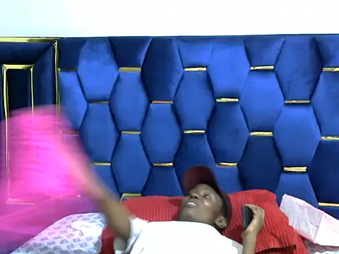 Snapshot of Kababy_love chatting on March 21, 2025, 5:02 pm Kababy love online show from March 21, 2025, 5:02 pm