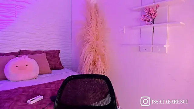 IsabelleFoxx  online show from May 29, 2026, 10:30 pm