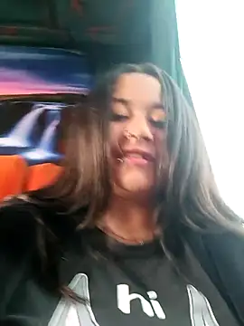 Cristal  04 online show from October 24, 2025, 5:20 pm