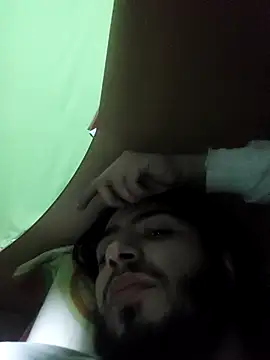 Snapshot of kleineid77 chatting on March 4, 2026, 4:35 pm kleineid77 online show from March 4, 2026, 4:35 pm