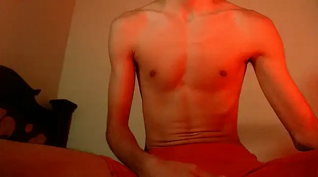 isaaclatino online show from March 19, 2025, 8:01 am