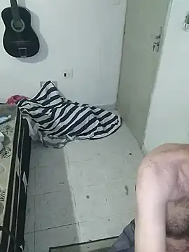 Snapshot of pikalindaxx chatting on February 17, 2026, 9:32 pm pikalindaxx online show from February 17, 2026, 9:32 pm