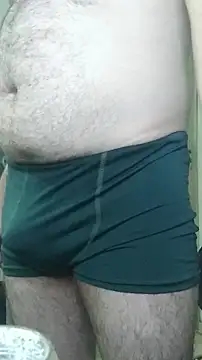 pikalindaxx online show from April 17, 2026, 9:29 pm