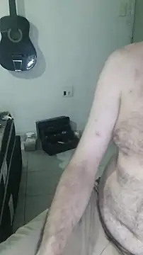 pikalindaxx online show from April 18, 2026, 1:04 pm