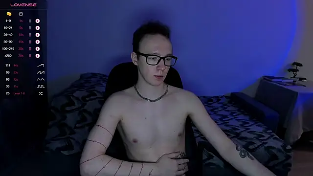 Alex silents online show from December 15, 2024, 2:05 pm