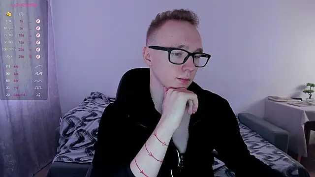 Alex silents online show from March 2, 2025, 9:31 am