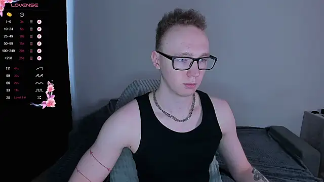 Snapshot of Alex_silents chatting on January 7, 2026, 7:00 am Alex silents online show from January 7, 2026, 7:00 am