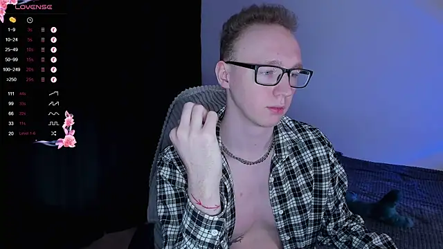 Snapshot of Alex_silents chatting on January 9, 2026, 12:30 pm Alex silents online show from January 9, 2026, 12:30 pm