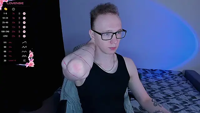 Snapshot of Alex_silents chatting on January 18, 2026, 11:58 am Alex silents online show from January 18, 2026, 11:58 am