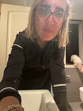 casalinga88 online show from March 11, 2025, 8:42 pm