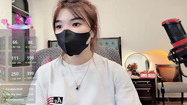 Berrysweet 68 online show from September 30, 2025, 8:14 pm